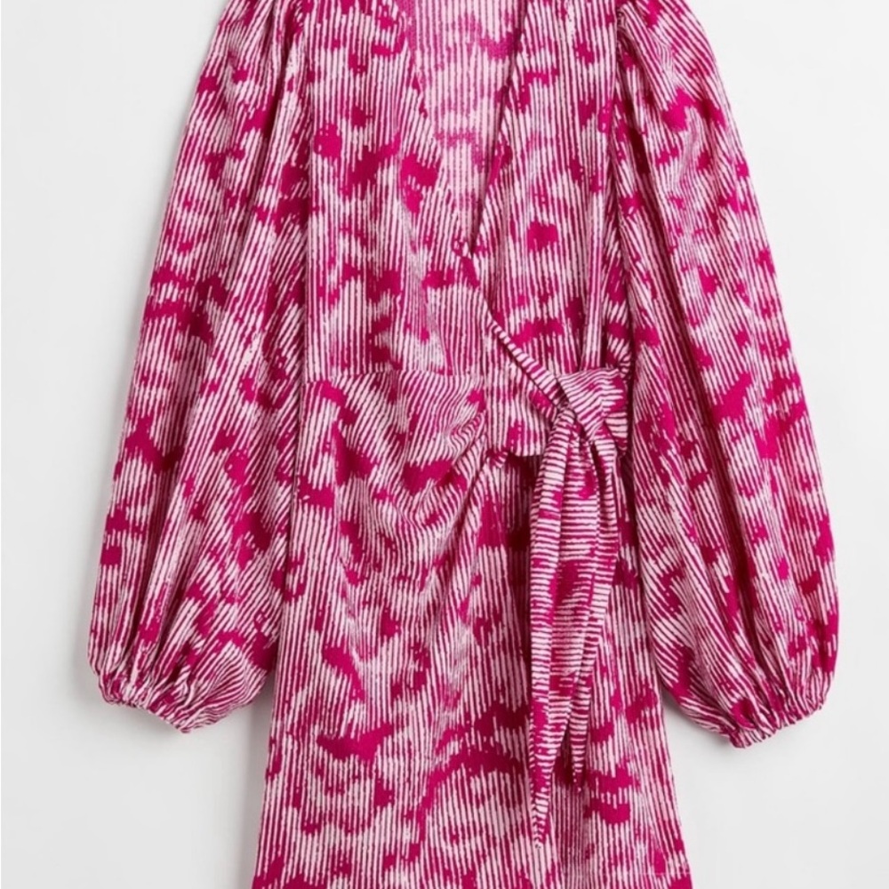 H&M Pink Long Sleeve Dress